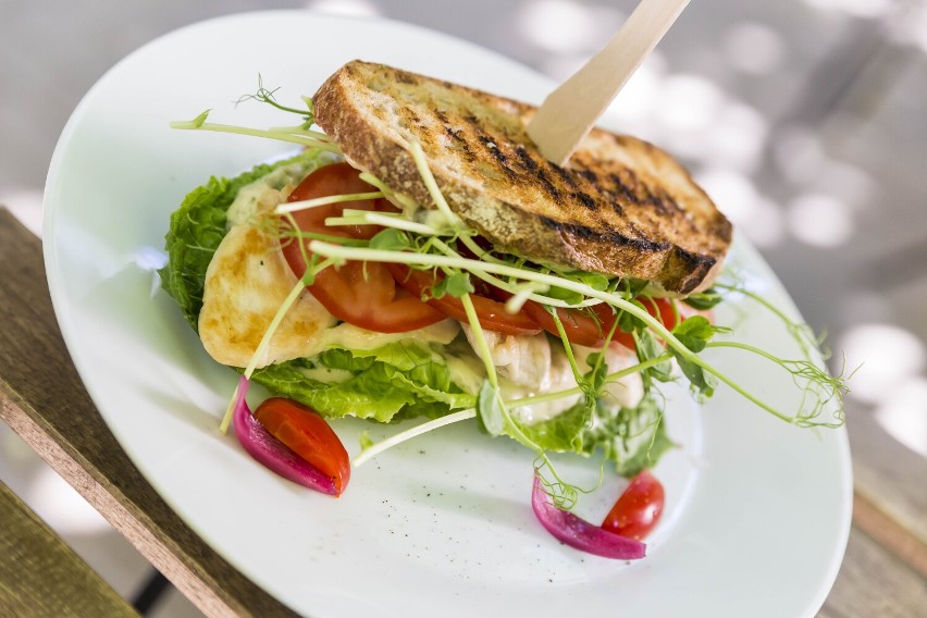 Restauracja Rabarbar ponownie otwarta. Szef kuchni: każdy...