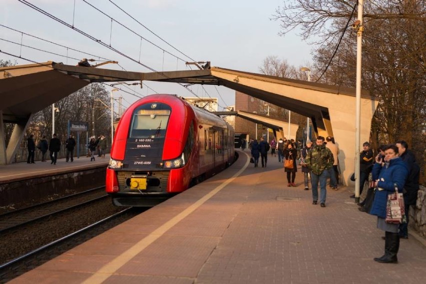 Pojedziemy pociągiem z Warszawy nad Zalew Zegrzyński. Połączenie powróci po 25 latach