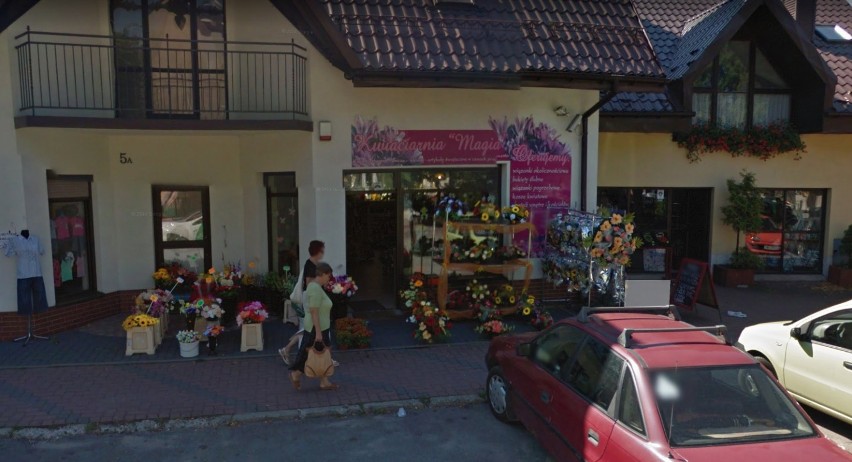 Mieszkańcy Trzebini robią zakupy. Przyłapały ich kamery Google Street View. Zobaczcie te ZDJĘCIA