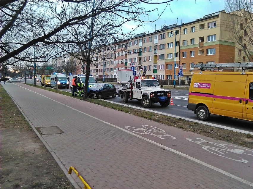 Wypadek w Legnicy na ul. Moniuszki