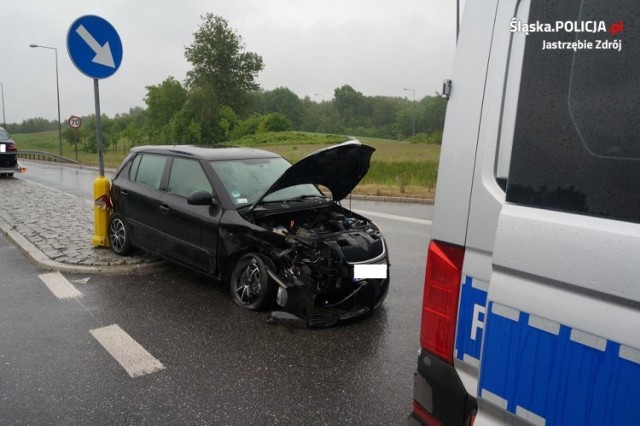 Karambol w Jastrzębiu-Zdroju. Cztery auta zderzyły się w poniedziałkowy ranek na Drodze Głównej Południowej