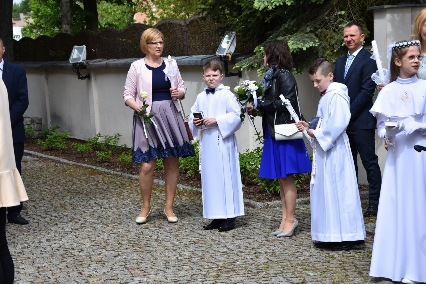 Nowy Tomyśl. Kolejna grupa dzieci przyjęła sakrament I Komunii Świętej w kościele pw. NMP Nieustającej Pomocy