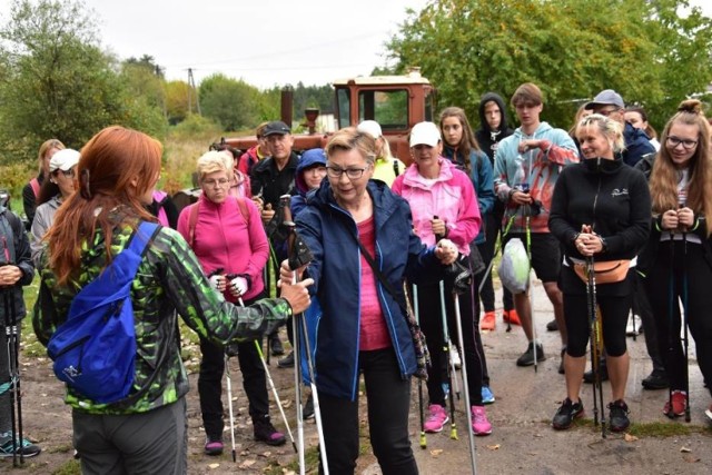 Przypomnijmy, w ubiegłym roku Lokalna Grupa Działania Pałuki - Wspólna Sprawa także zaprosiła mieszkańców powiatu żnińskiego na rajd nordic walking. Wówczas jego trasa przebiegała przez malownicze zakątki gminy Janowiec Wielkopolski.