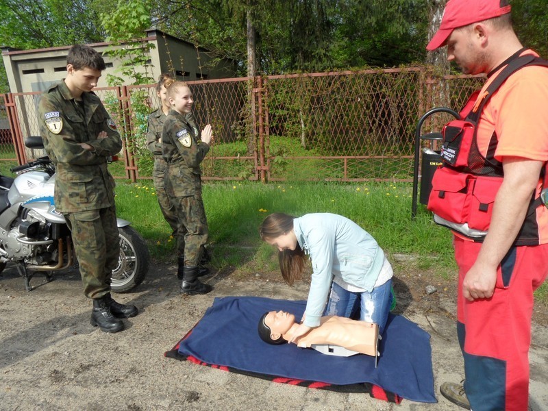 Lubliniec: Policja, ratownicy medyczni i mundurówka kontrolowali kierowców