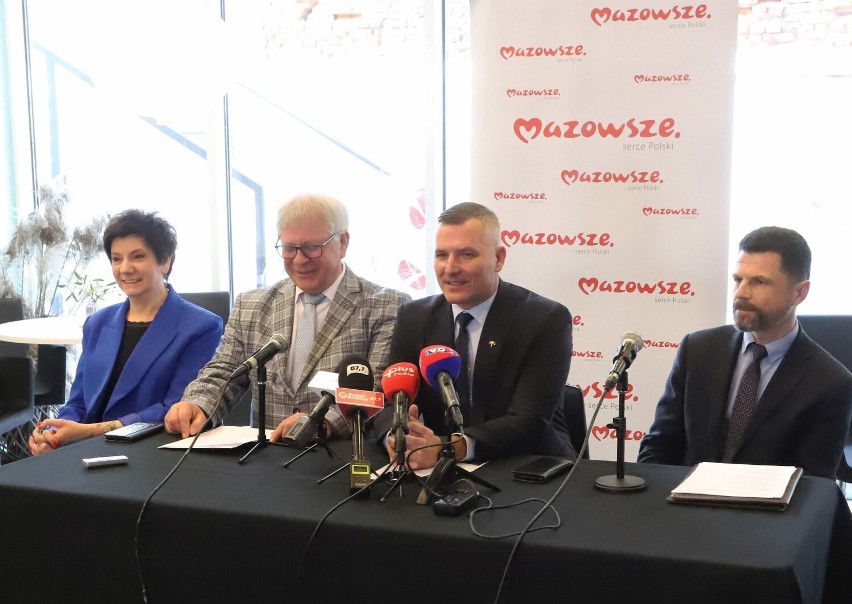 Podczas konferencji prasowej w Elektrowni przedstawiono...