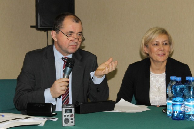 Minister Zbigniew Rynasiewicz i Ewa Drozd