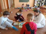 Coraz więcej uchodźców w szkołach Gorlickiego. Gminy zatrudniają Ukrainki z pedagogicznym wykształceniem