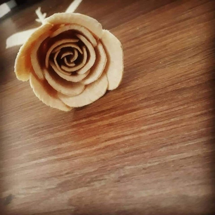 Róża zapczanaał
