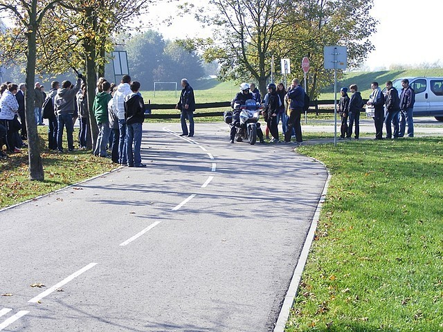 Od godziny 10.00 do 14.00, policjanci Wydziału Ruchu...