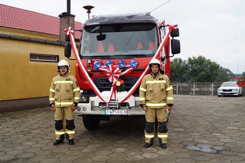 OSP Pietrzykowo nabyło nowy średni samochód ratowniczo-gaśniczy