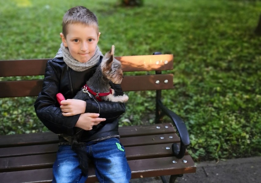 Kajetan ma 8 lat. Ma za sobą trzy operacje i kilka cykli...