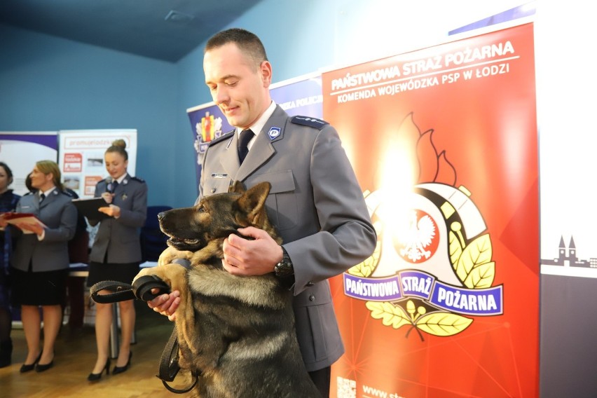 Inne kategorie policyjnego konkursu to:  „Patrol Roku”,...