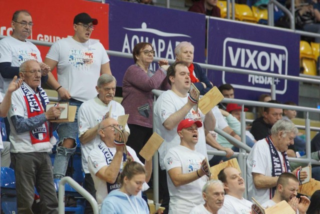 Kibice AWS Energa Szczypiorno Kalisz podczas meczu z Handball JKS Jarosław