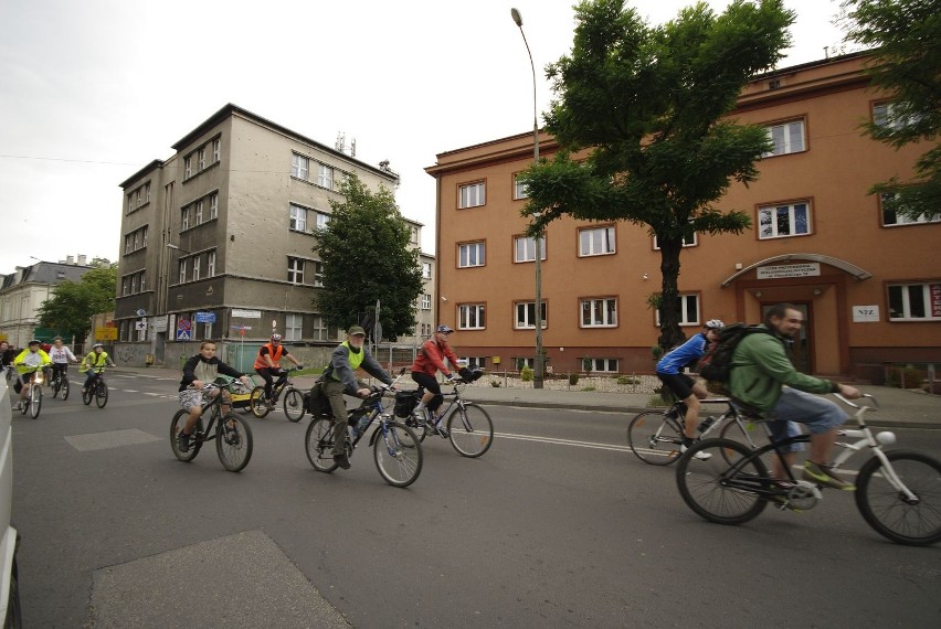 W II Tarnogórskiej Rowerowej Masie Krytycznej wzięło udział...