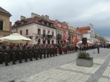 3 Maja w Sandomierzu. Msza w bazylice katedralnej i uroczystości na rynku. Piękny koncert orkiestry (ZDJĘCIA) 