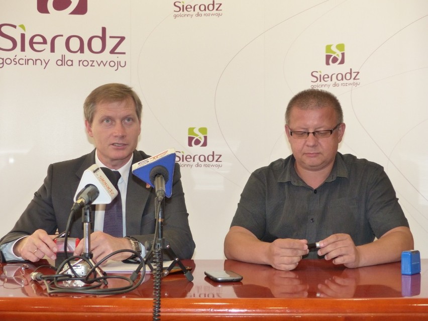 Sieradz. Dodatkowe wywozy odpadów  to efekt podpisanej...