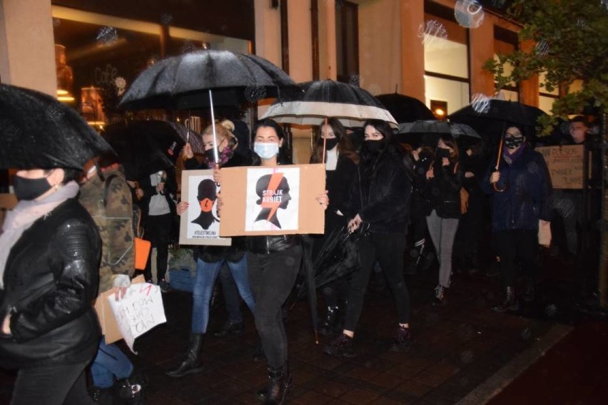 W październiku mieszkanki powiatu pleszewskiego protestowały przeciwko orzeczeniu Trybunału Konstytucyjnego
