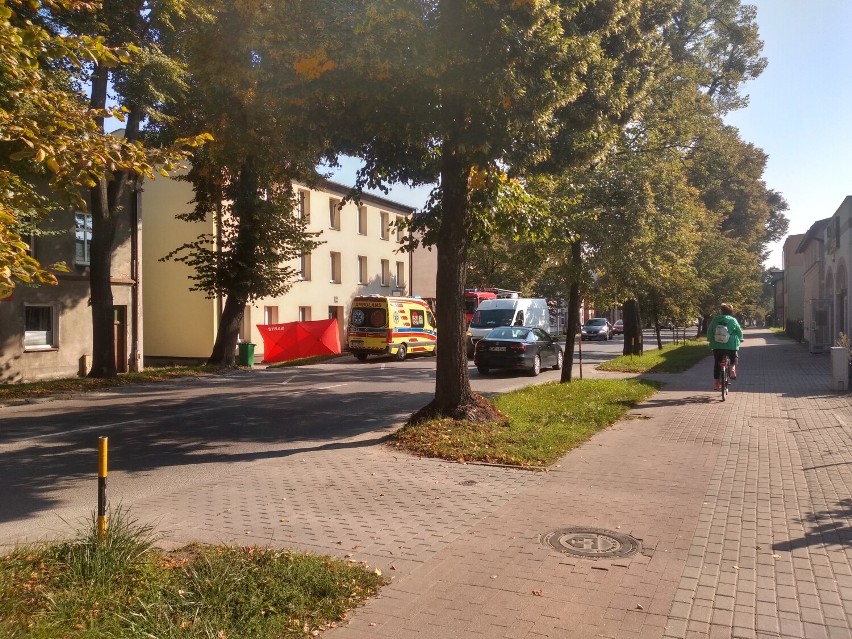 Nieszczęśliwy śmiertelny wypadek w Wejherowie. Kobieta wypadła z okna