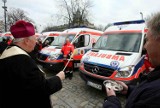 Poświęcono nowy ambulans ratunkowy, który trafi do Kutna