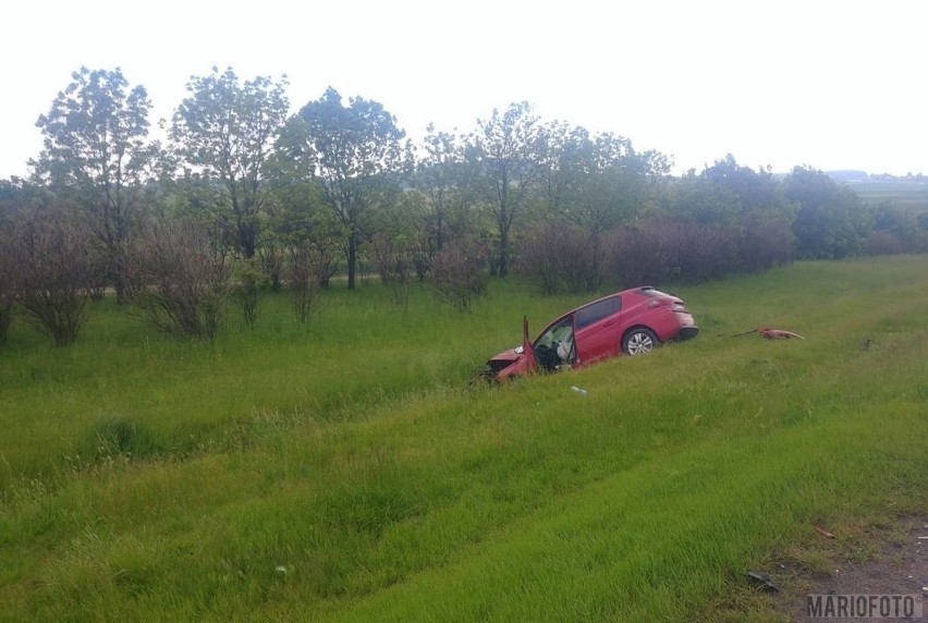 Wypadek na A4 pod Strzelcami Opolskimi. Na miejscu lądował śmigłowiec LPR, ranny 74-letni kierowca