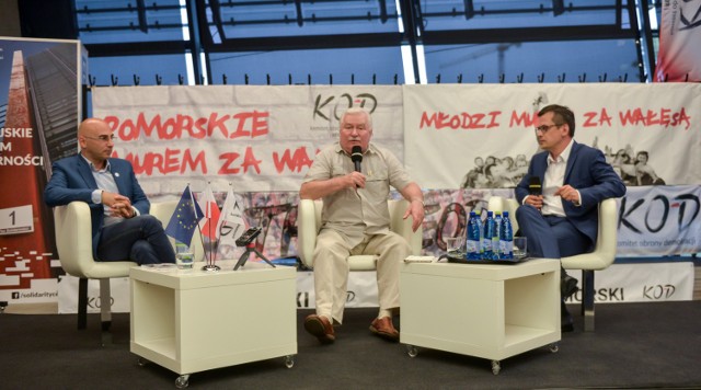 27.06.2016 
Europejskie Centrum Solidarnosci w Gdańsku - spotkanie przedstawicieli KOD z byłym prezydentem RP Lechem Wałęsą