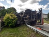 Uwaga! Zderzenie ciężarówki z osobówką w Połomi w powiecie wodzisławskim. Ruch na drodze odbywa się wahadłowo 