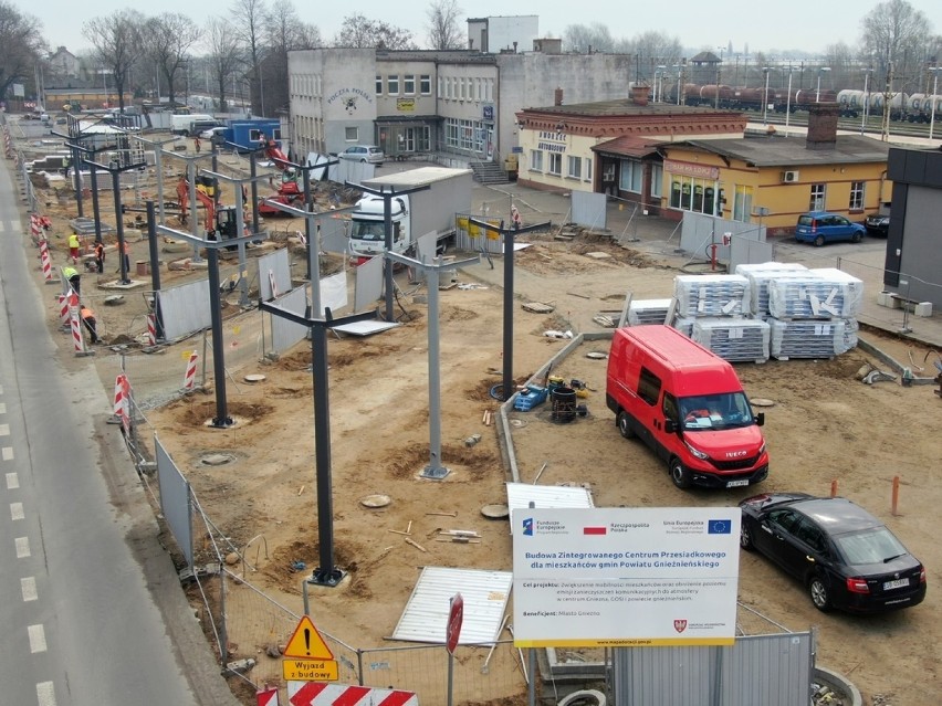 Gniezno. Centrum przesiadkowe przy dworcu ma być gotowe w...