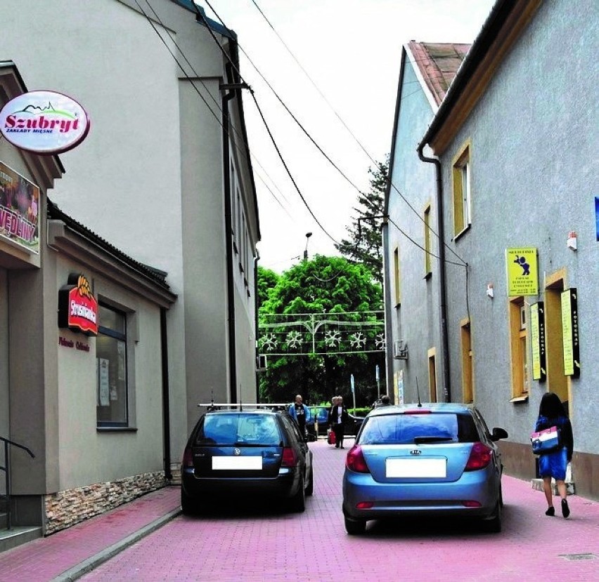 Ulica Zaręby w centrum Dąbrowy Tarnowskiej, gdzie doszło do...