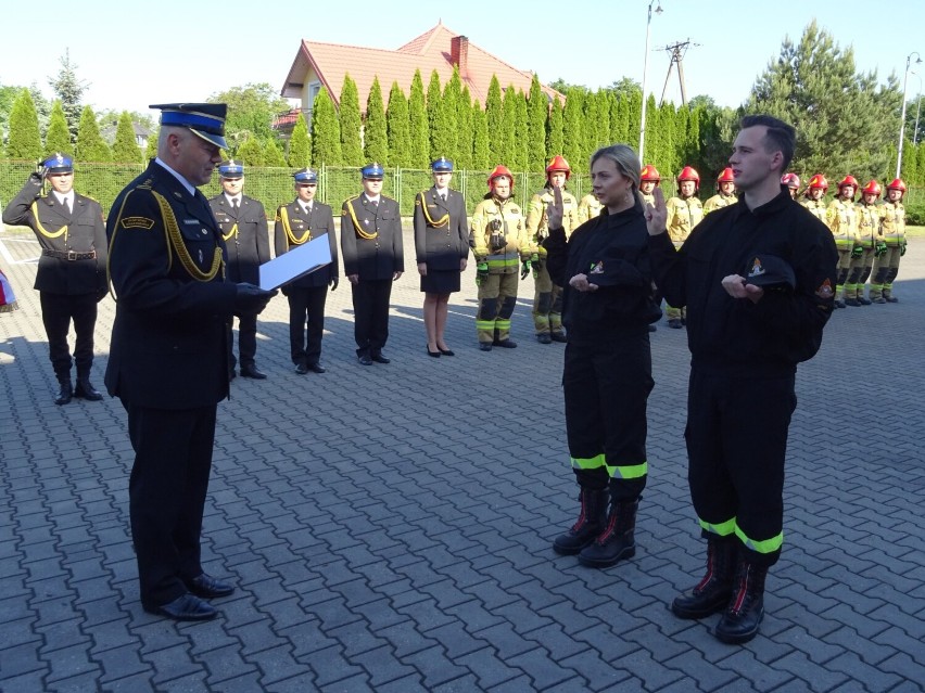 Ślubowanie nowo przyjętych strażaków w Lipnie