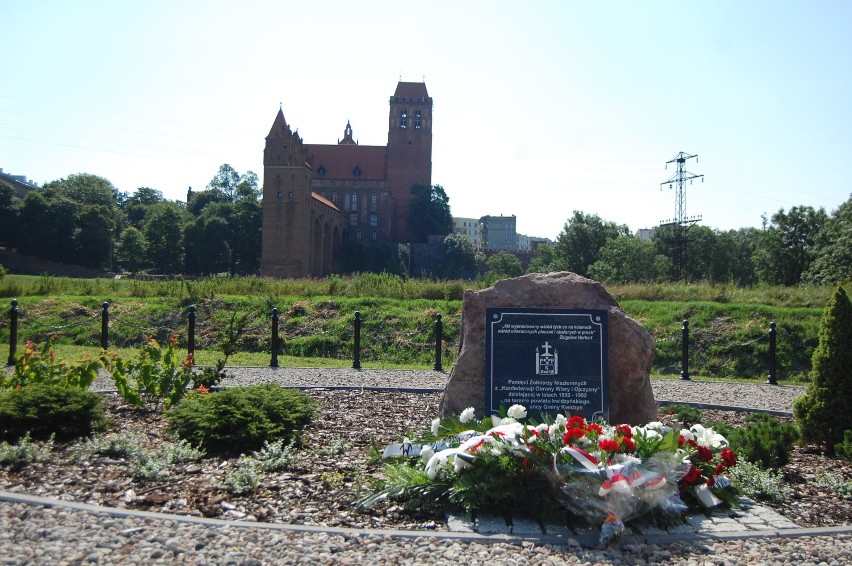 Obchody Narodowego Dnia Pamięci Żołnierzy Wyklętych w Marezie i przy I LO