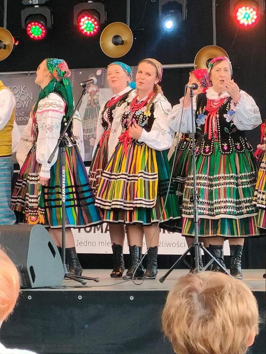Za nami Folk Fashion Show 2022 i przegląd zespołów folklorystycznych "Na Pilicką nutę" w Lubochni ZDJĘCIA, WYNIKI