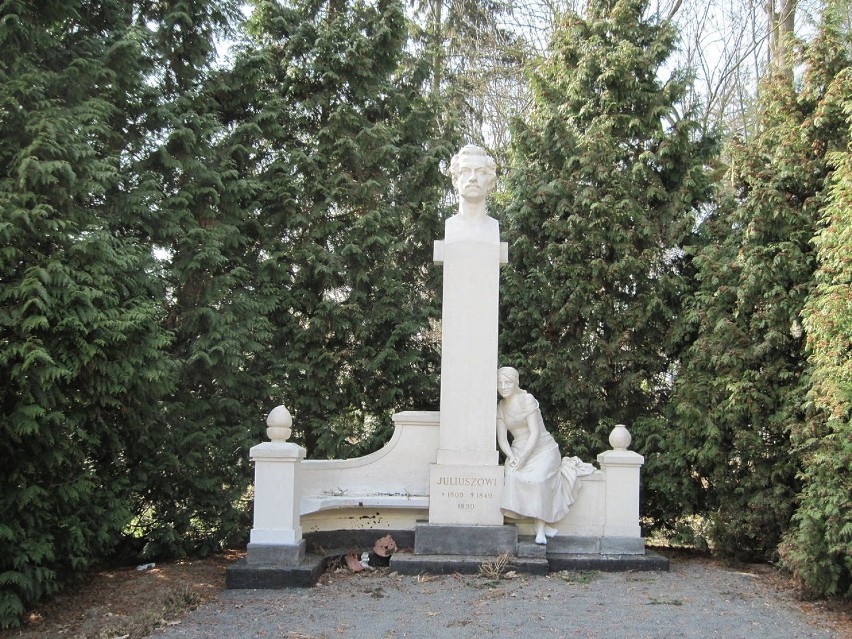 Pomnik Juliusza Słowackiego w Miłosławiu