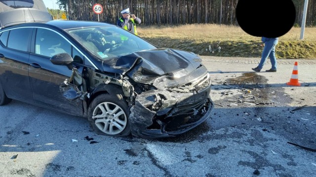 Zielonka, zderzenie dwóch samochodów osobowych