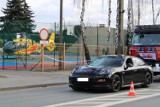 Śmiertelny wypadek na ul. Sieradzkiej w Wieluniu. 39-latek jadący hulajnogą potrącony przez porsche