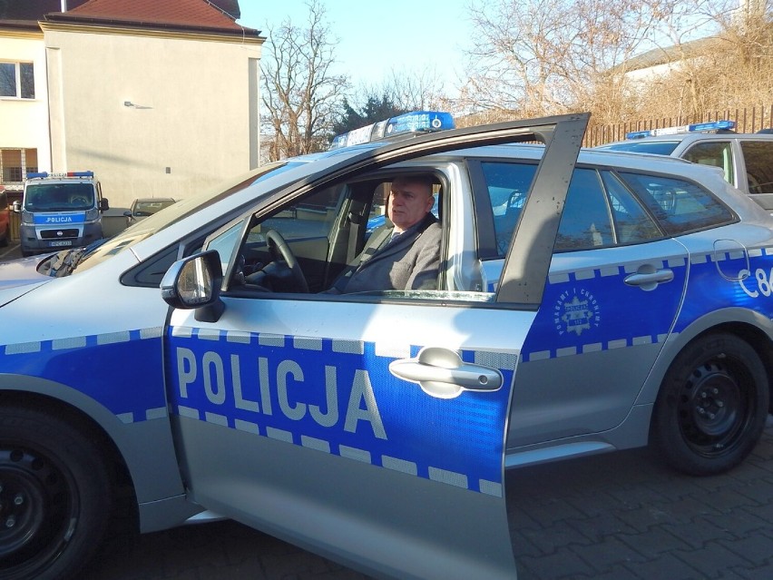 Hybrydowa Toyota Corolla dla radziejowskich policjantów