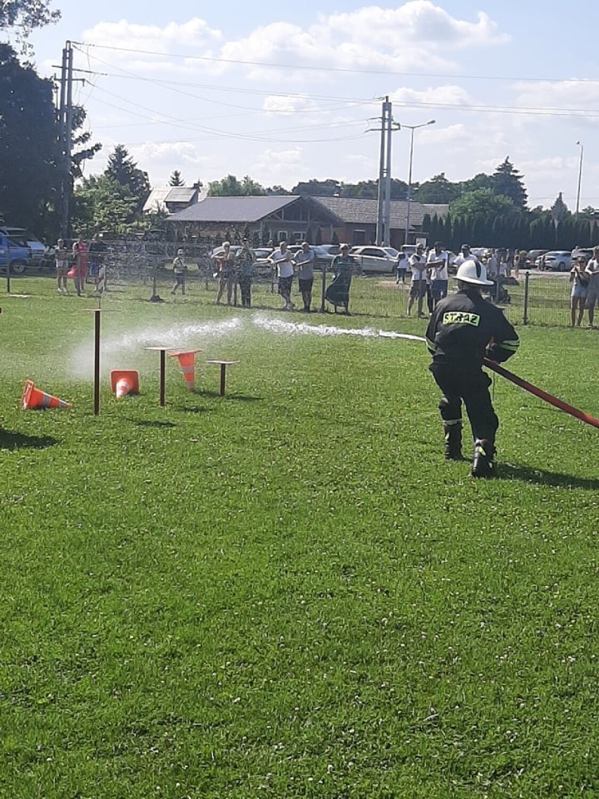 Powiatowe zawody sportowo-pożarnicze w Krzymowie