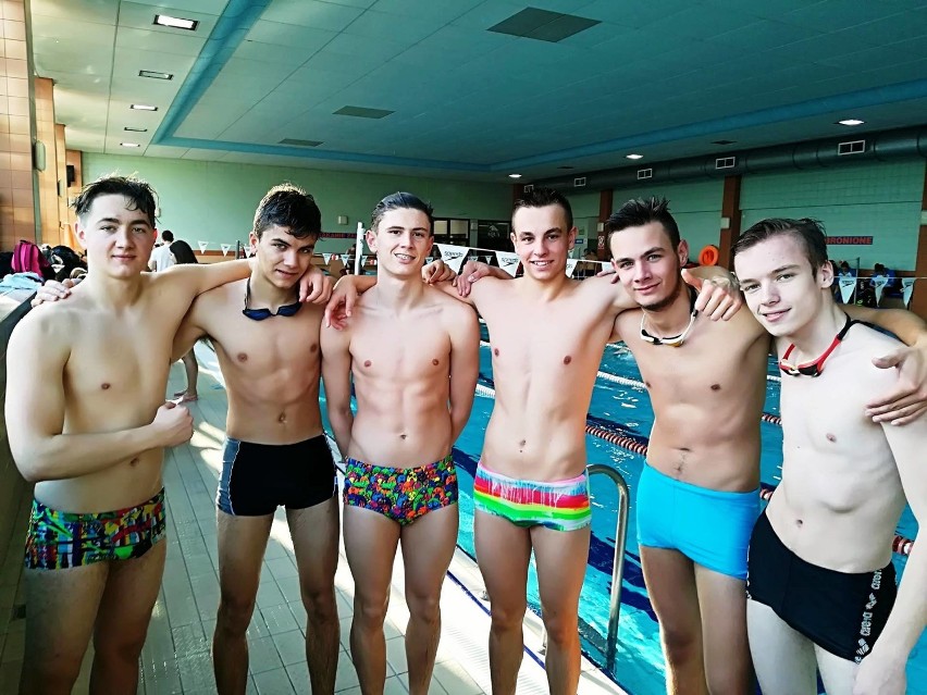 Pływacy z Kasprowicza na IV miejscu w Kujawsko-Pomorskiej Licealiadzie