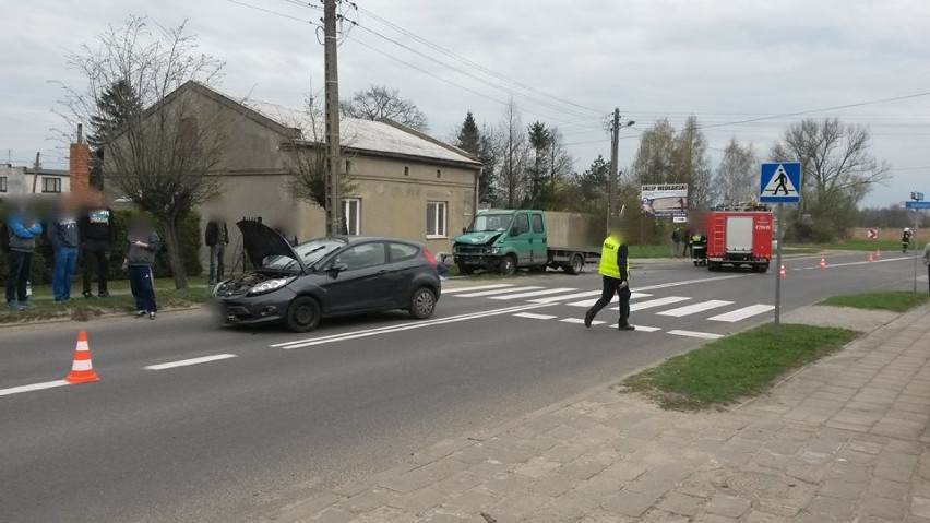 Dąbie: Wypadek na skrzyżowaniu przy ulicy Nadrzecznej