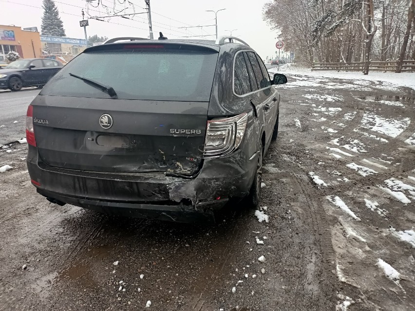 Dwa samochody zderzyły się na ul. Chełmińskiej w Grudziądzu