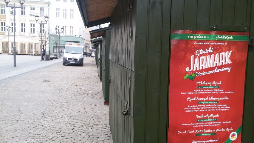 Gliwice: Powstaje szopka na Rynku i Jarmark Świąteczny