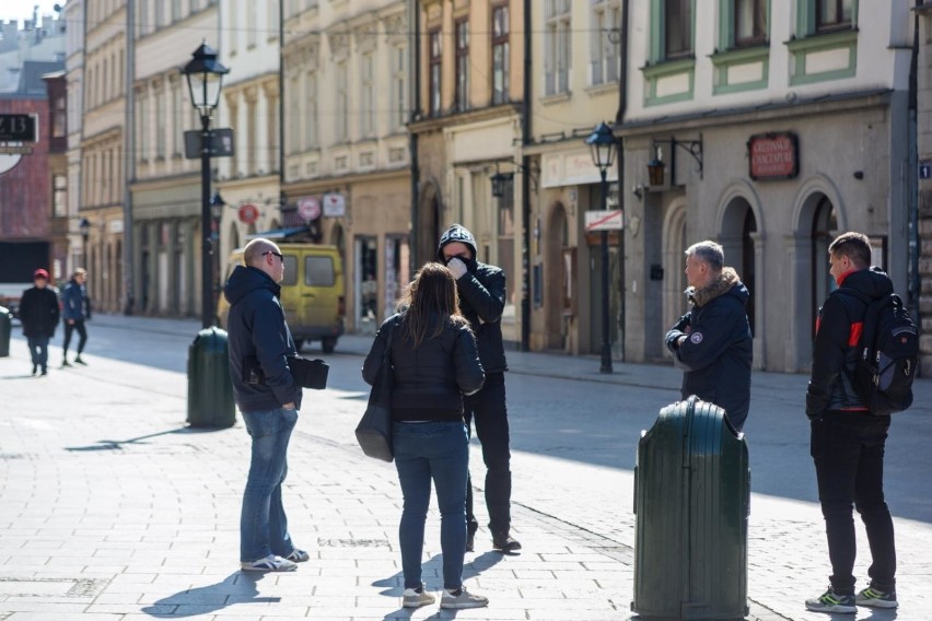 Środa 25 marca - pierwszy dzień w Krakowie obowiązywania...