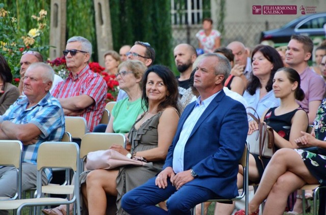 Festiwal Muzyczny Południowej Wielkopolski. Kaliscy filharmonicy zagrali w dworku w Kalinowej