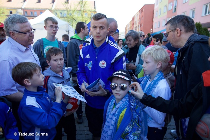 Błękitni na Rynku - w obiektywie Tadeusza Surmy - 200 zdjęć!