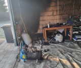 Pożar kompresora w miejscowości Żabno. Ogień zniszczył wyposażenie garażu. Na miejscu interweniowały trzy zastępy straży pożarnej