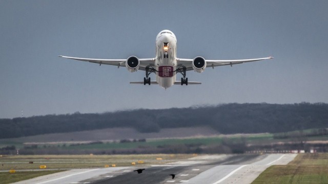 Do jakiego kraju planujesz wyjechać do pracy za granicę?  Takie pytanie zadał Polakom planującym emigrację Instytut Badawczy Randstad. Większość ankietowanych jako kierunek wyjazdu za granicę wskazało państwa Unii Europejskiej. Jednak wśród odpowiedzi pojawiło się kilka egzotycznych krajów.