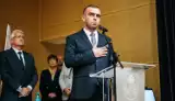 Inauguracyjna sesja samorządu w Kleszczowie. Wójt Dariusz Michałek i nowo wybrani radni złożyli ślubowanie