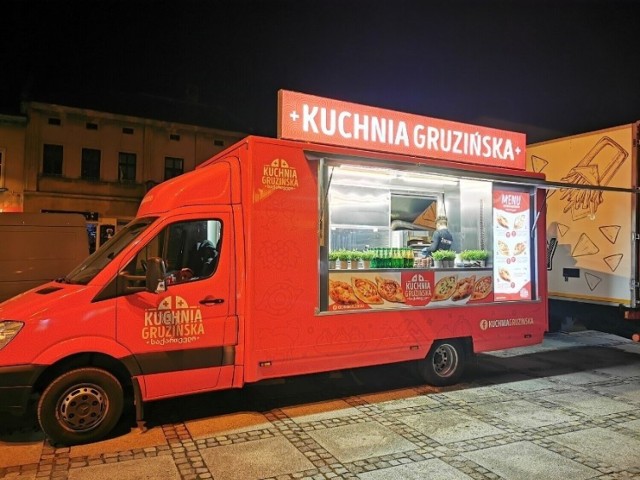 Żarciowozy, czyli zlot foodtrucków przed PreZero Areną w Gliwicach