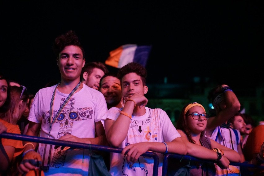 Festiwal Młodych. Pielgrzymi bawili się podczas koncertu na Placu Szczepańskim [ZDJĘCIA]