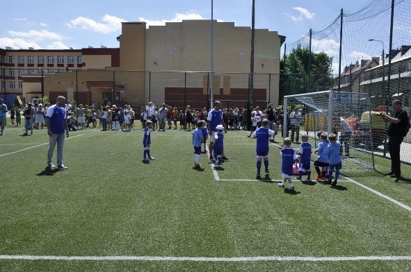 Łukasz Podolski i Tomasz Kłos odwiedzili Football Academy w...