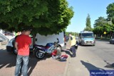 Wypadek na Poniatowskigo w Bartoszycach. Zderzenie toyoty z motocyklem